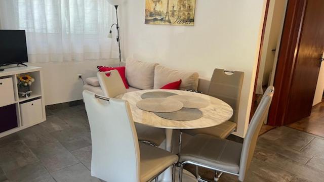 Sepic Apartments Опатия Екстериор снимка